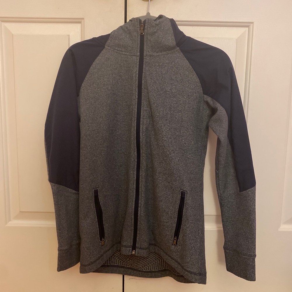 Under Armour Zip up